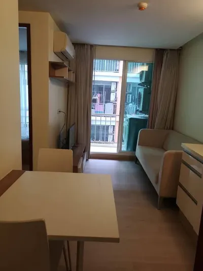 Emerald Residence Ratchada的1房公寓出租，第2张，共5张