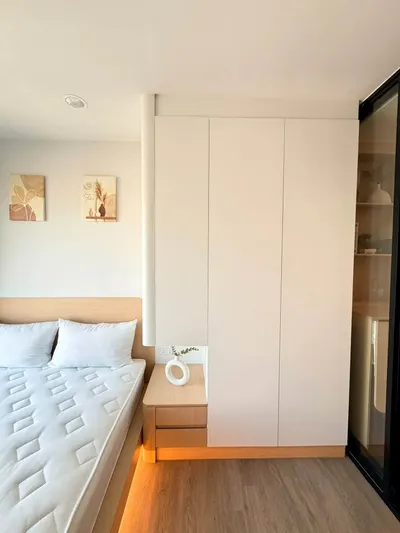 1-bed condo for rent at Regent Home Wutthakat Building A, photo 4 of 5