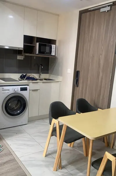 1-bed condo for rent at Ideo Mobi Asoke, photo 3 of 4