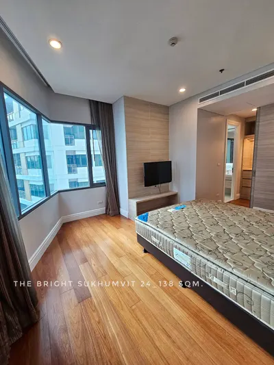 Bright Sukhumvit 24的2房公寓出租，第5张，共5张