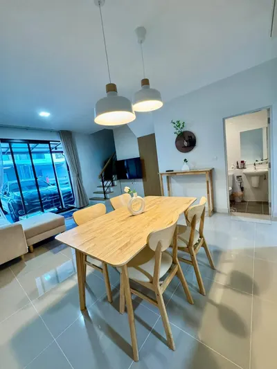 Pleno Sukhumvit-Bangna 2の3ベッドルームタウンハウス（賃貸）、写真1/5