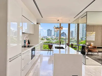 Four Seasons Private Residencesの2ベッドルームコンドミニアム（賃貸）、写真4/5