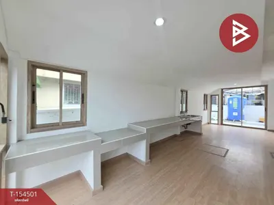 BTS 邦博站附近的5房独栋住宅出售，第2张，共5张