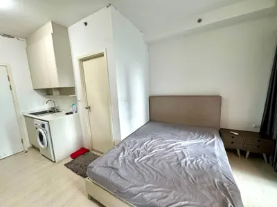 Studio condo for rent at Chapter One Eco Ratchada-HuaiKhwang, photo 2 of 5