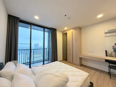 1-bed condo for rent at XT Phayathai, photo 2 of 5