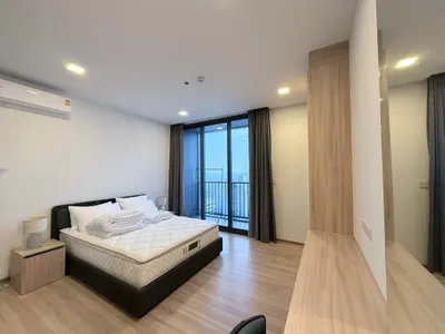 1-bed condo for rent at XT Phayathai, photo 1 of 5