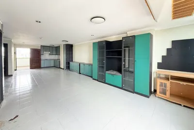 2-bed condo for sale near BTS Phrom Phong, photo 4 of 5