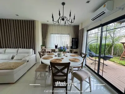 บางกอก บูเลอวาร์ด ราชพฤกษ์-ปิ่นเกล้า (Bangkok Boulevard Ratchaphruek - Pinklao)の3ベッドルーム一戸建て（賃貸）、写真1/5