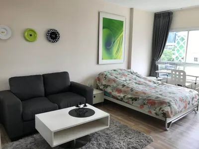 Condo 1 chambre à louer près de la station MRT Phra Ram 9, photo 4 sur 5