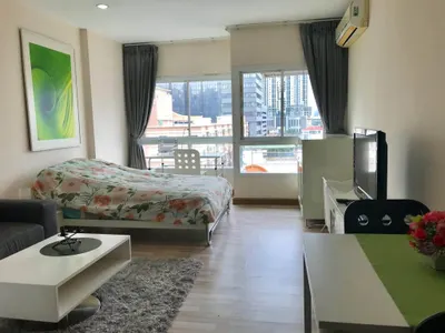Condo 1 chambre à louer près de la station MRT Phra Ram 9, photo 5 sur 5
