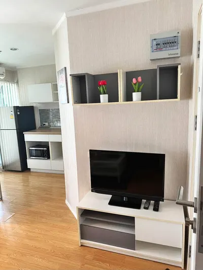 1-bed condo for rent at Lumpini Place Srinakarin - Huamak Station, photo 1 of 5