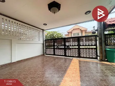 Maison de ville 4 chambres à vendre près de la station MRT Khu Bon, photo 2 sur 5