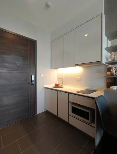 Condo 1 chambre à louer à C Ekkamai Condominium, photo 3 sur 5