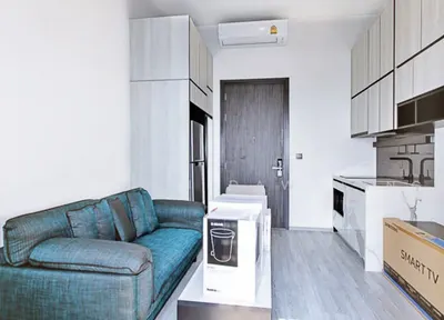 Condo 1 chambre à vendre près de la station BTS Punnawithi, photo 3 sur 5