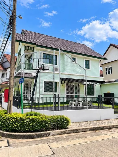 MRT 邦派站附近的7房独栋住宅出售，第3张，共5张
