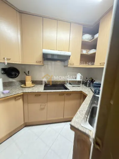 2-bed condo for rent near MRT Si Lom, photo 4 of 5