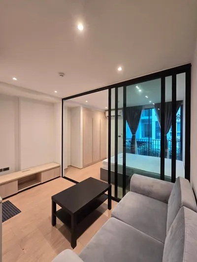 1-bed condo for rent near BTS Talat Phlu, photo 1 of 5