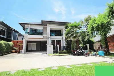 ให้เช่าบ้าน 4 ห้องนอน Grand Bangkok Boulevard Sathorn รูปที่ 1 จาก 7