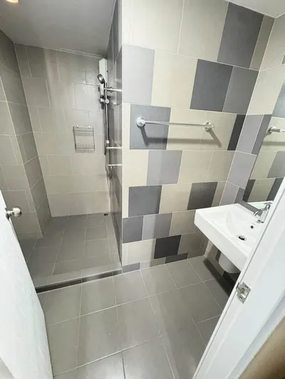 1-bed condo for rent at Chewathai Phetkasem 27, photo 4 of 5