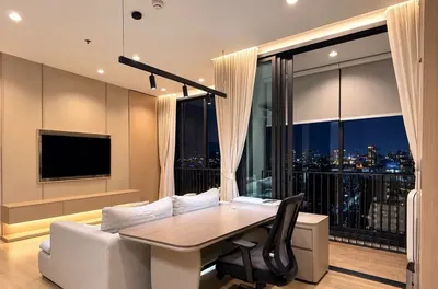 2-bed condo for rent near BTS Punnawithi, photo 2 of 5