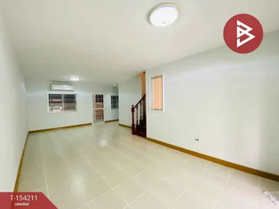 3-bed townhouse for sale near MRT Bang Phlu, photo 5 of 5