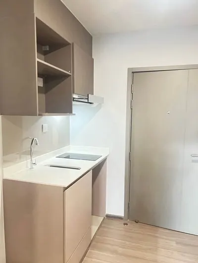 Condo 1 chambre à louer près de la station BTS Phra Khanong, photo 2 sur 5