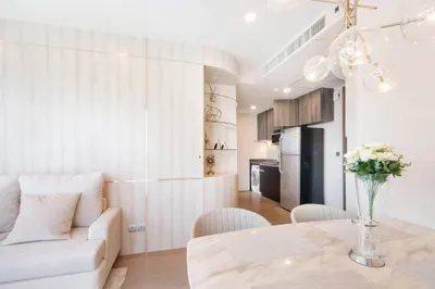 2-bed condo for sale at Ashton Chula-Silom, photo 2 of 5