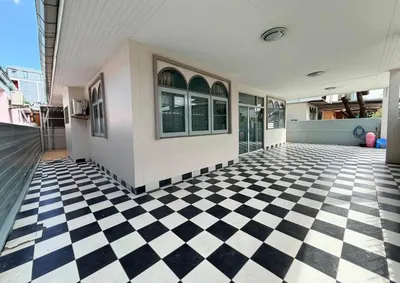 3-bed house for rent near MRT Lat Phrao 83, photo 3 of 5