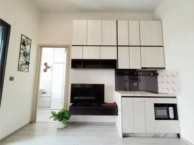 Condo à louer près de la station BTS Punnawithi, photo 1 sur 5