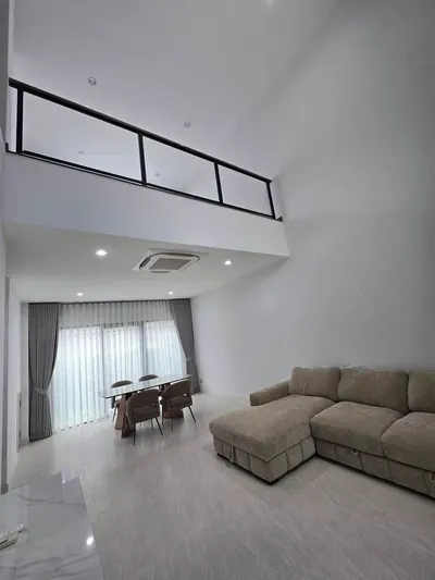 2-bed townhouse for rent near BTS On Nut, photo 2 of 7