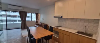 Condo à louer à Saranjai Mansion, photo 2 sur 5