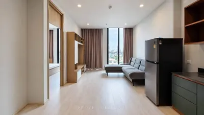 2-bed condo for rent at Noble Ploenchit, photo 1 of 5