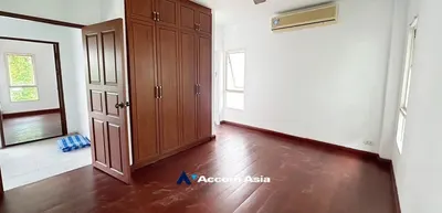 4-bed house for rent near MRT Sukhumvit, photo 3 of 4