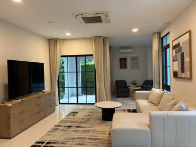 4-bed house for rent in Saphan Sung, photo 4 of 5