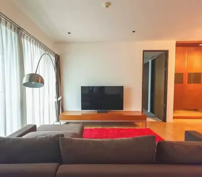 2-bed condo for rent near MRT Sukhumvit, photo 3 of 5