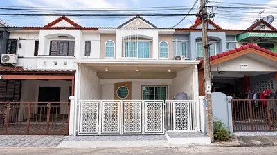 ขายทาวน์เฮาส์ 3 ห้องนอน เขตหนองจอก รูปที่ 1 จาก 5