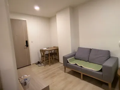 Condo 2 chambres à louer à CHAMBERS On Nut Station, Sukhumvit Soi 81, photo 1 sur 4