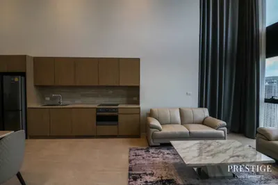 The Lofts Silom by Raimon Land的2房公寓出租，第3张，共5张