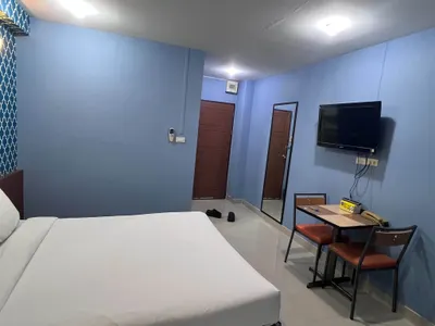 Chambre à louer près de la station MRT Lat Phrao, photo 2 sur 5