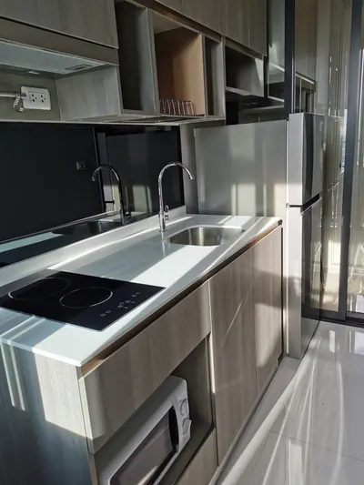 1-bed condo for rent near BTS On Nut, photo 6 of 7