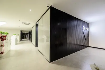 Commercial space for rent near MRT Huai Khwang, photo 5 of 5