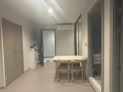 Condo 2 chambres à louer à LIFE Asoke - Rama 9, photo 1 sur 5