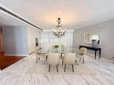 Condo 3 chambres à louer près de la station BTS Thong Lo, photo 3 sur 5