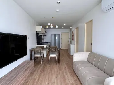 2-bed condo for rent near BTS Krung Thon Buri, photo 3 of 5