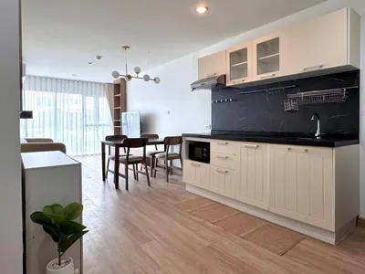 2-bed condo for rent near BTS Krung Thon Buri, photo 1 of 5