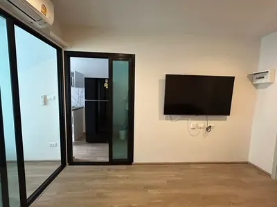 Condo 1 chambre à louer près de la station BTS Phra Khanong, photo 1 sur 5
