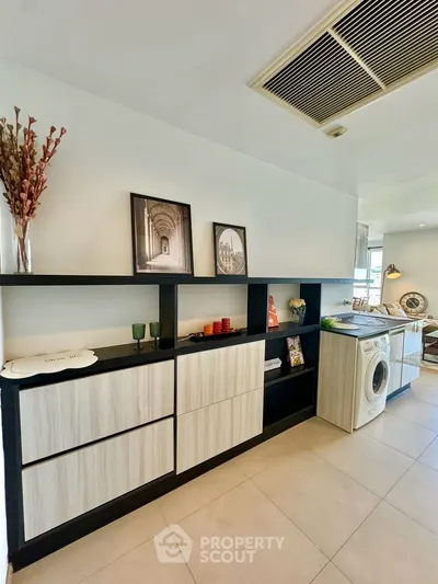 2-bed condo for rent near BTS Thong Lo, photo 4 of 5