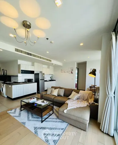 2-bed condo for rent near BTS Thong Lo, photo 2 of 5