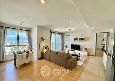 2-bed condo for rent near BTS Thong Lo, photo 1 of 5