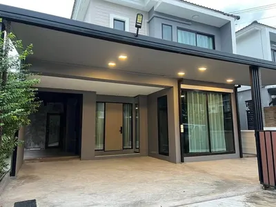 The Plant Citi Lat Phrao 71の3ベッドルームタウンハウス（賃貸）、写真7/10